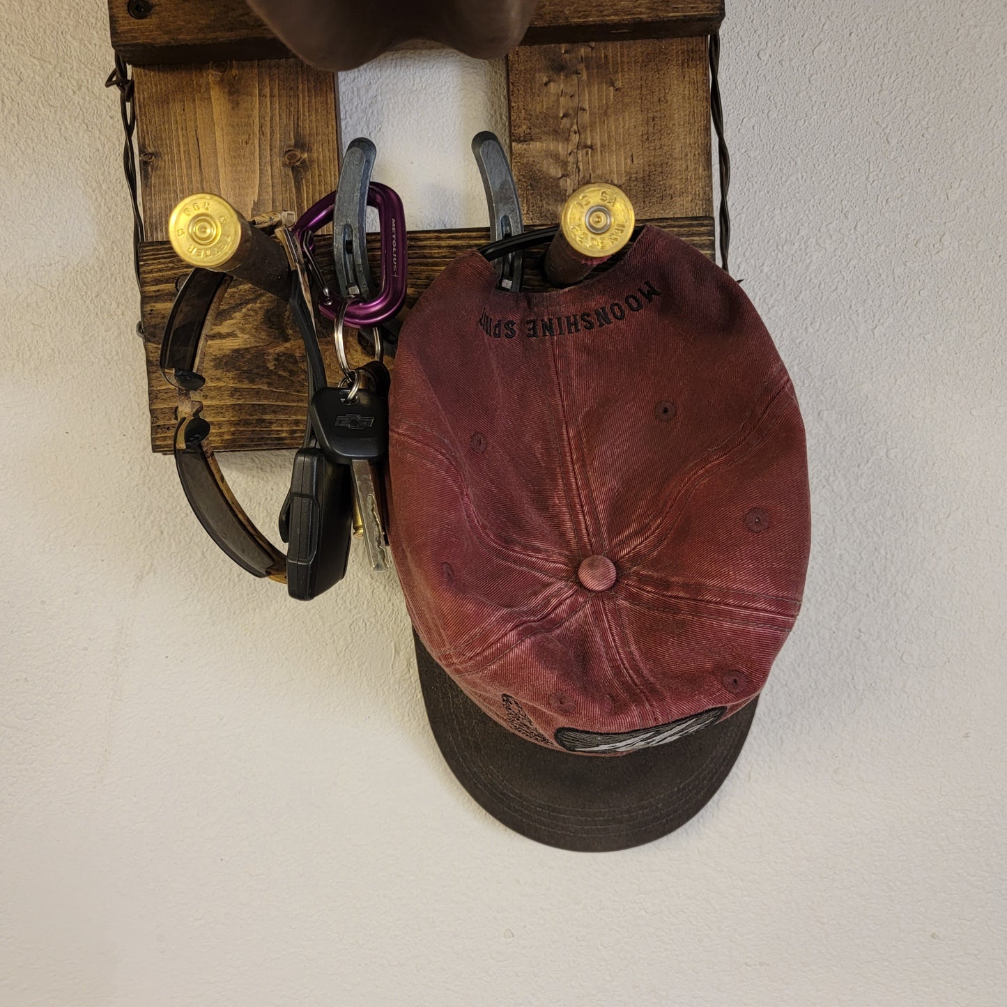 The 3-Hatter: Vertical Wall-Hanging Western Organization