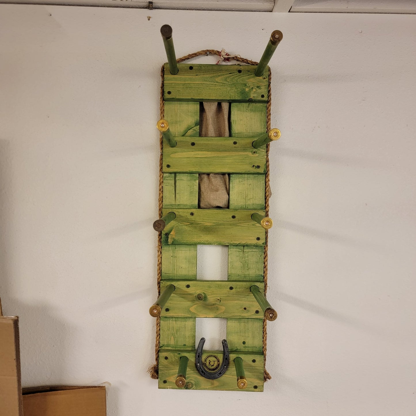 The 4-Hatter: Vertical Wall-Hanging Western Organization