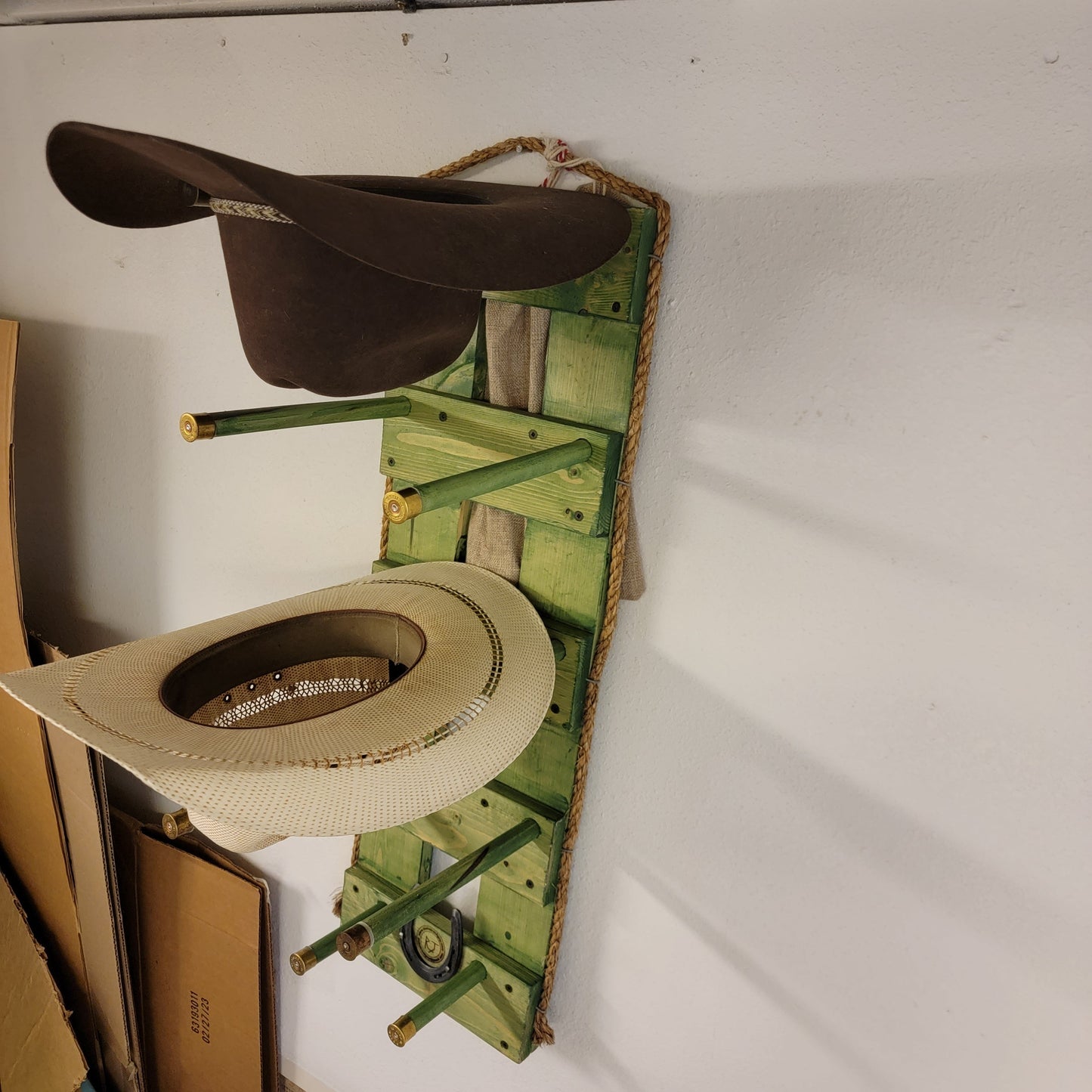 The 4-Hatter: Vertical Wall-Hanging Western Organization