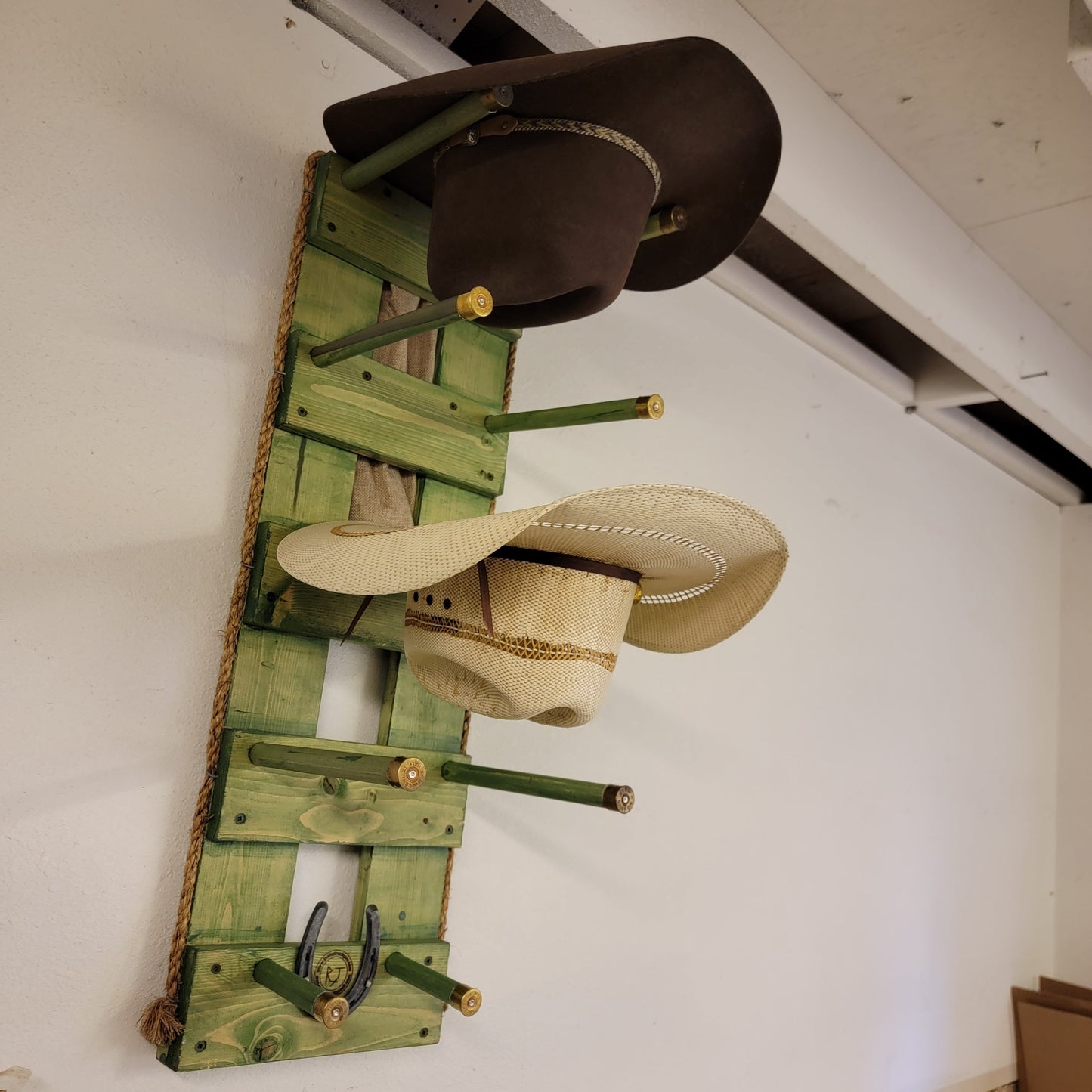 The 4-Hatter: Vertical Wall-Hanging Western Organization