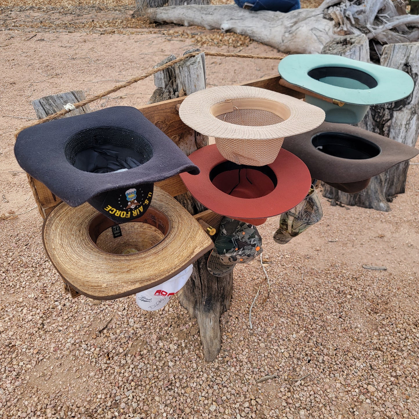 The 6-Hatter: Horizontal Wall-Hanging Western Organization