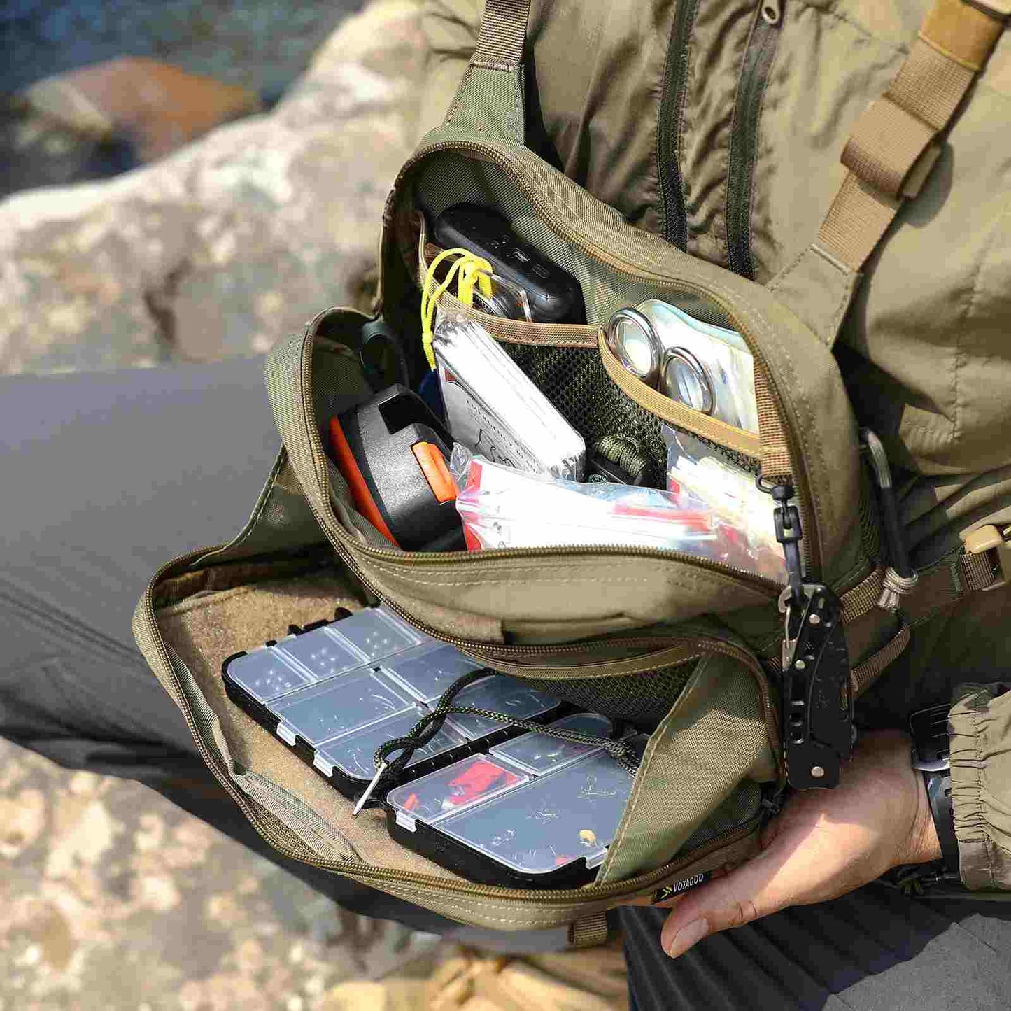 Votagoo Fishing Chest Pack, Fly Fishing Bag for Men and Women, Tackle and Fly Boxes Storage Pack, Hunting Binocular Pack