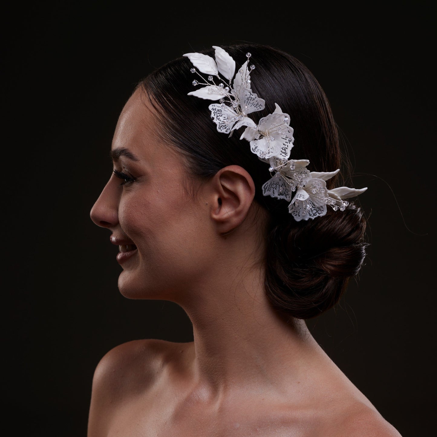 Elegant White Flower & Bead Bridal Hair Comb