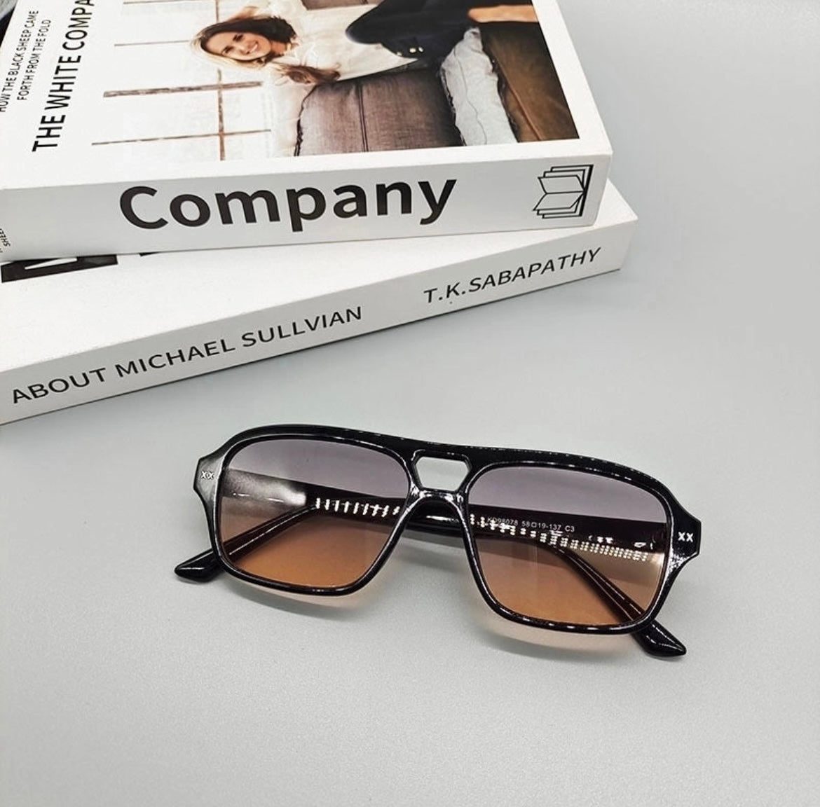 Chic Multicolor Sunglasses