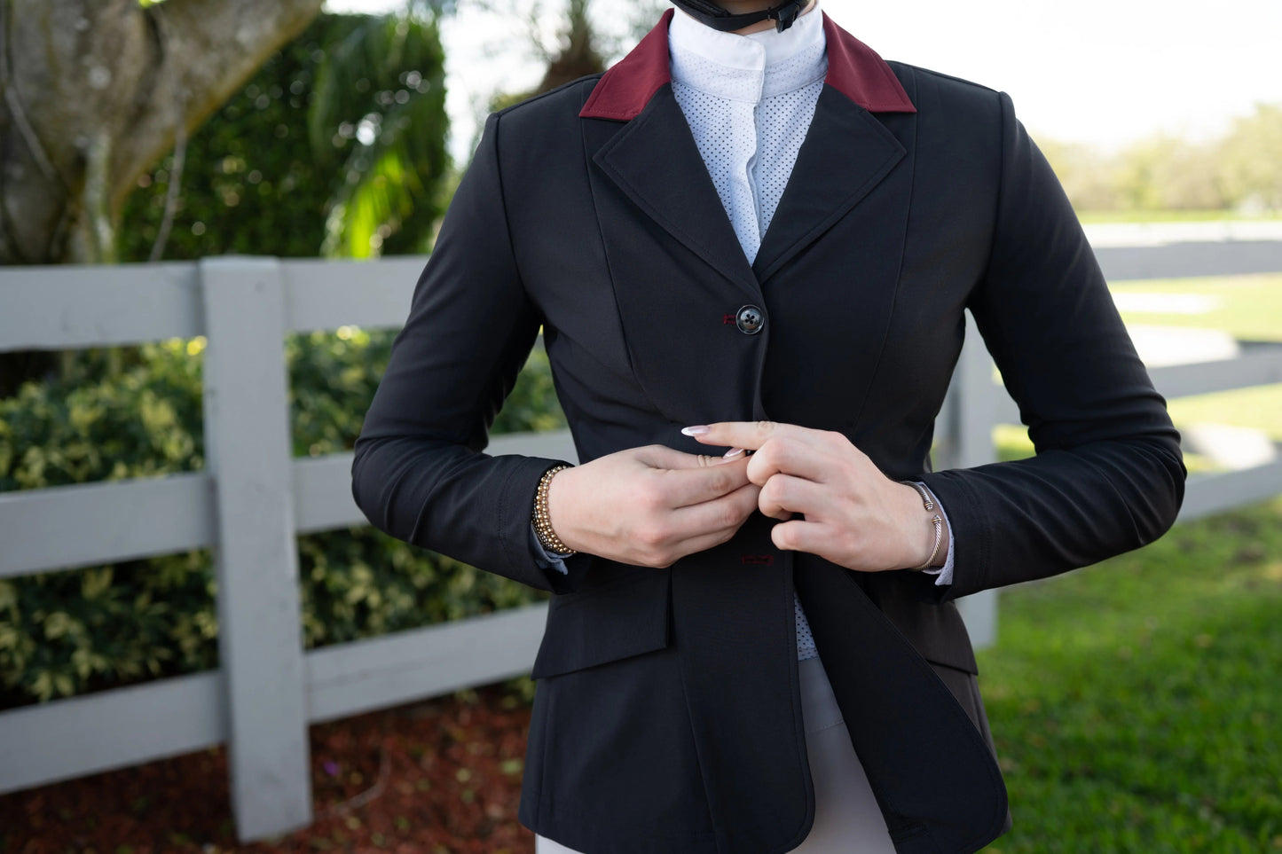Grand Prix Ladies EQJ Classic 3 Button Show Jacket, Black with Burgundy Collar