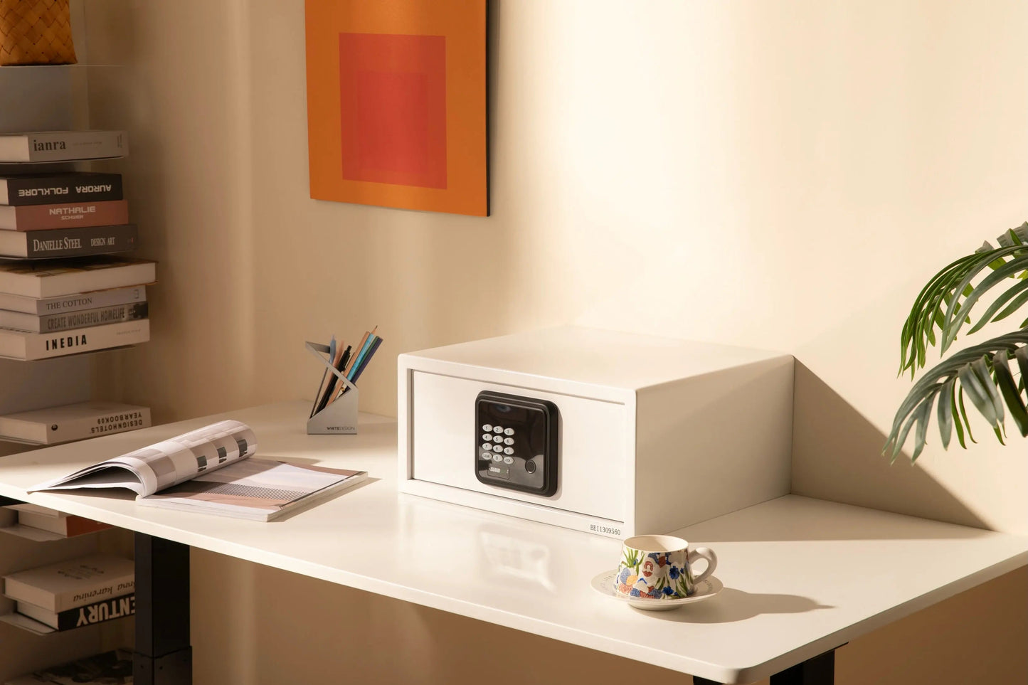 Hovia — Hotel and Home Safe