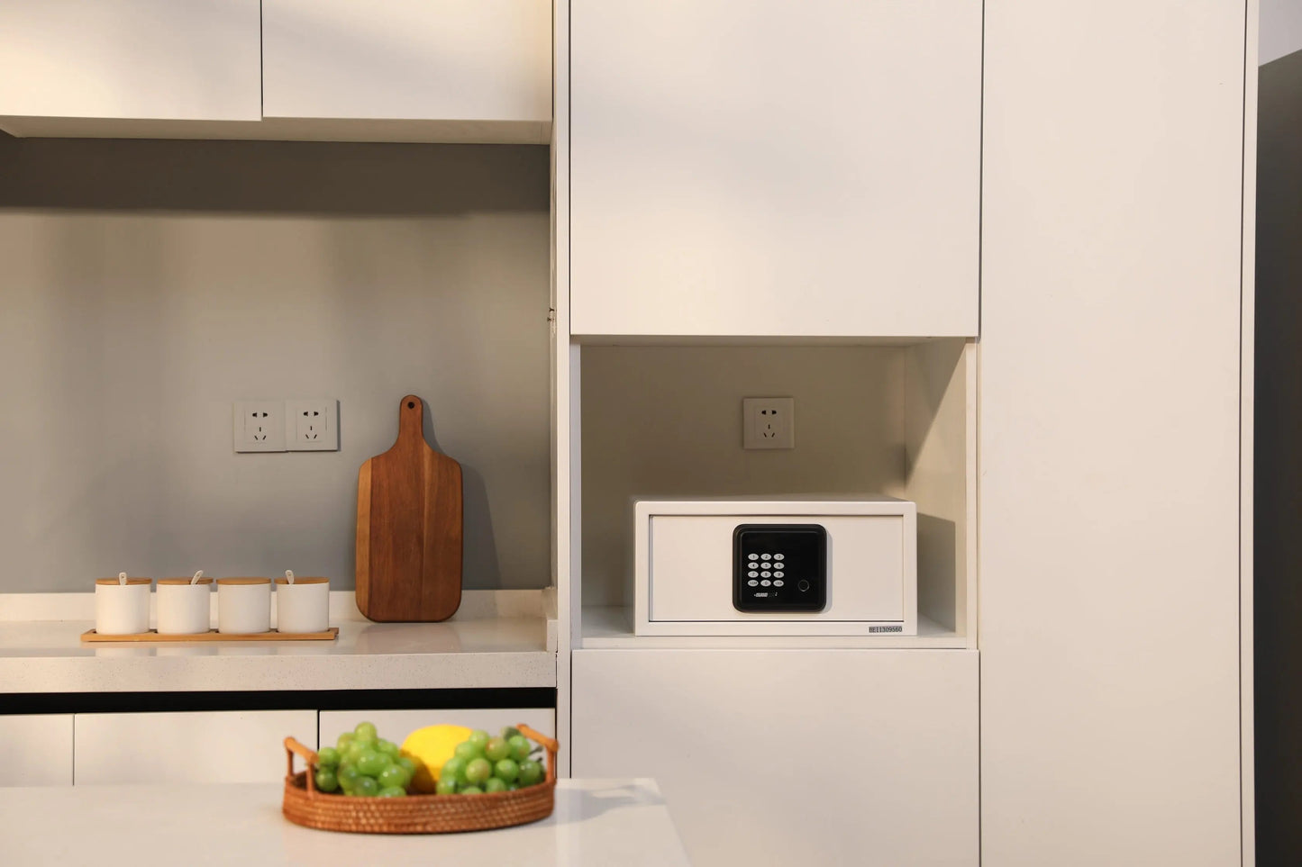 Hovia — Hotel and Home Safe