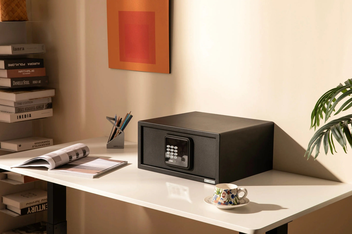 Hovia — Hotel and Home Safe
