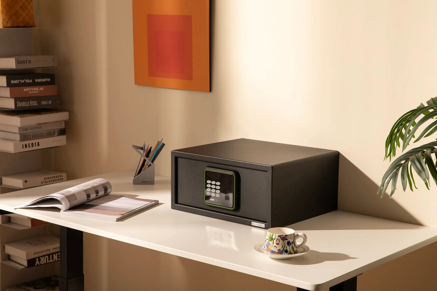 Hovia — Hotel and Home Safe