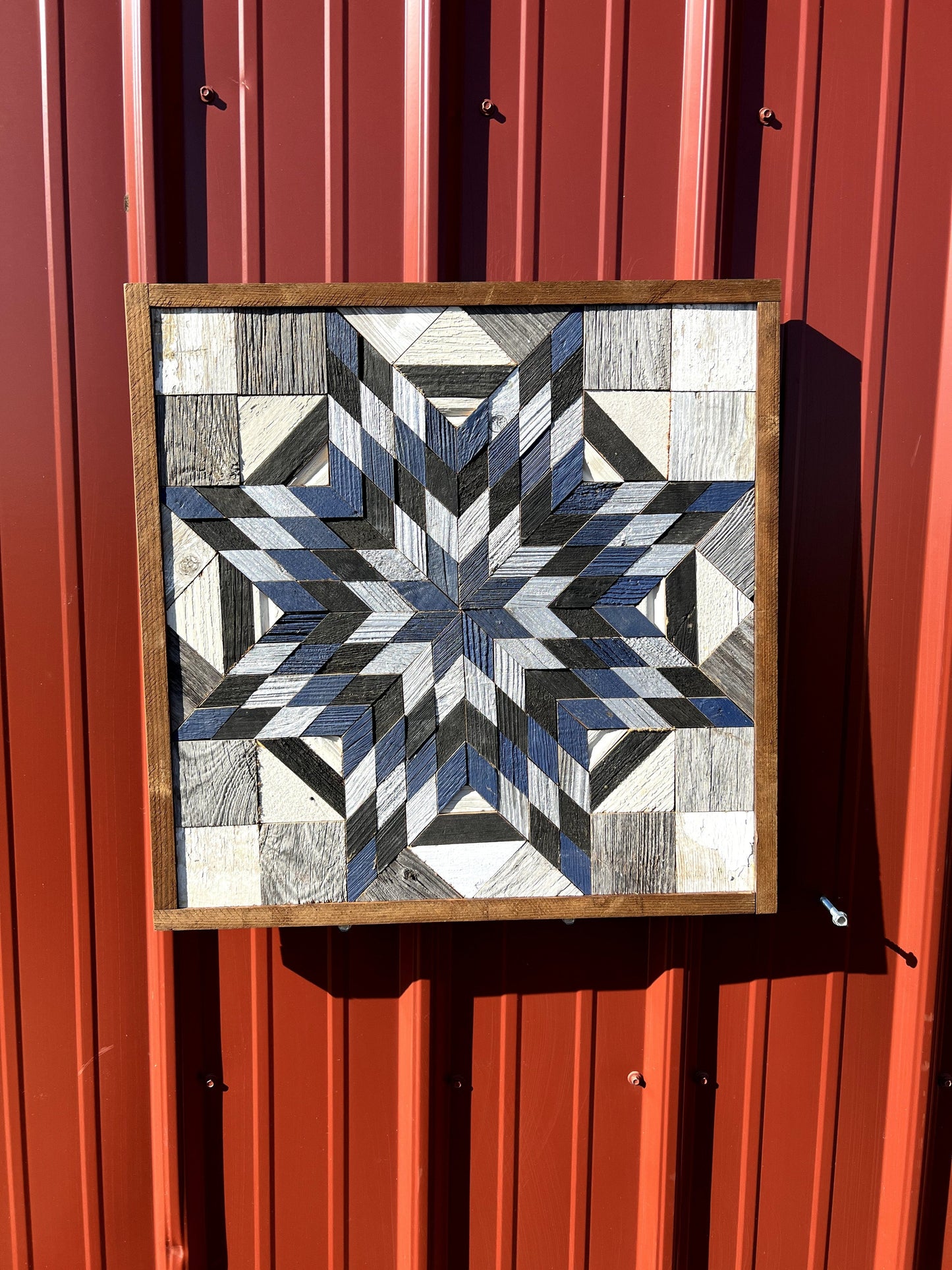 Amish Handmade Barn Quilt - Square (20.75 in x 20.75 in x 1 in)