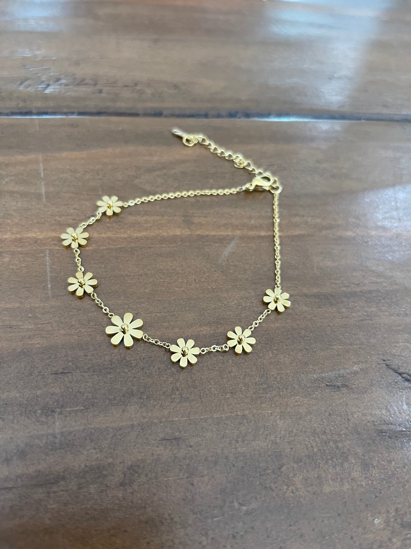 waterproof daisy anklet