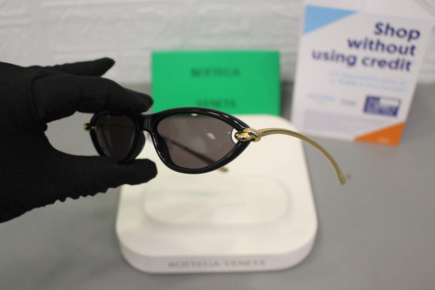 Bottega Veneta BV1390S-001 Sunglasses – Unisex Luxury Eyewear