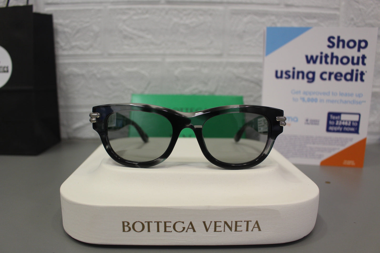 Bottega Veneta BV1323SK-002 Sunglasses – Unisex Luxury Eyewear