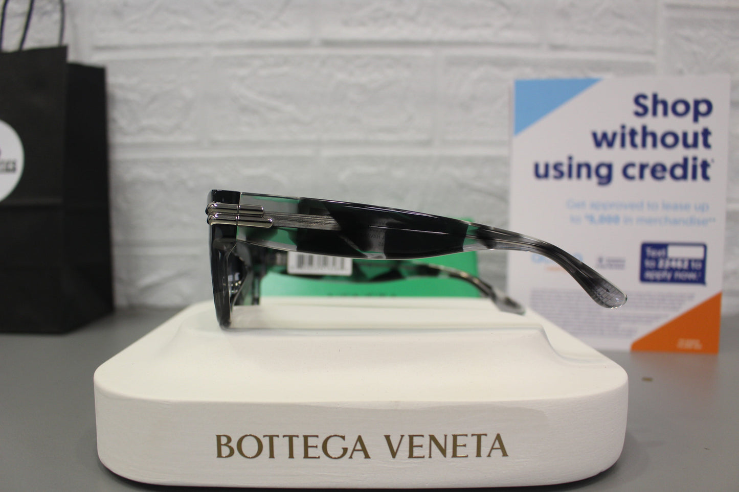 Bottega Veneta BV1323SK-002 Sunglasses – Unisex Luxury Eyewear