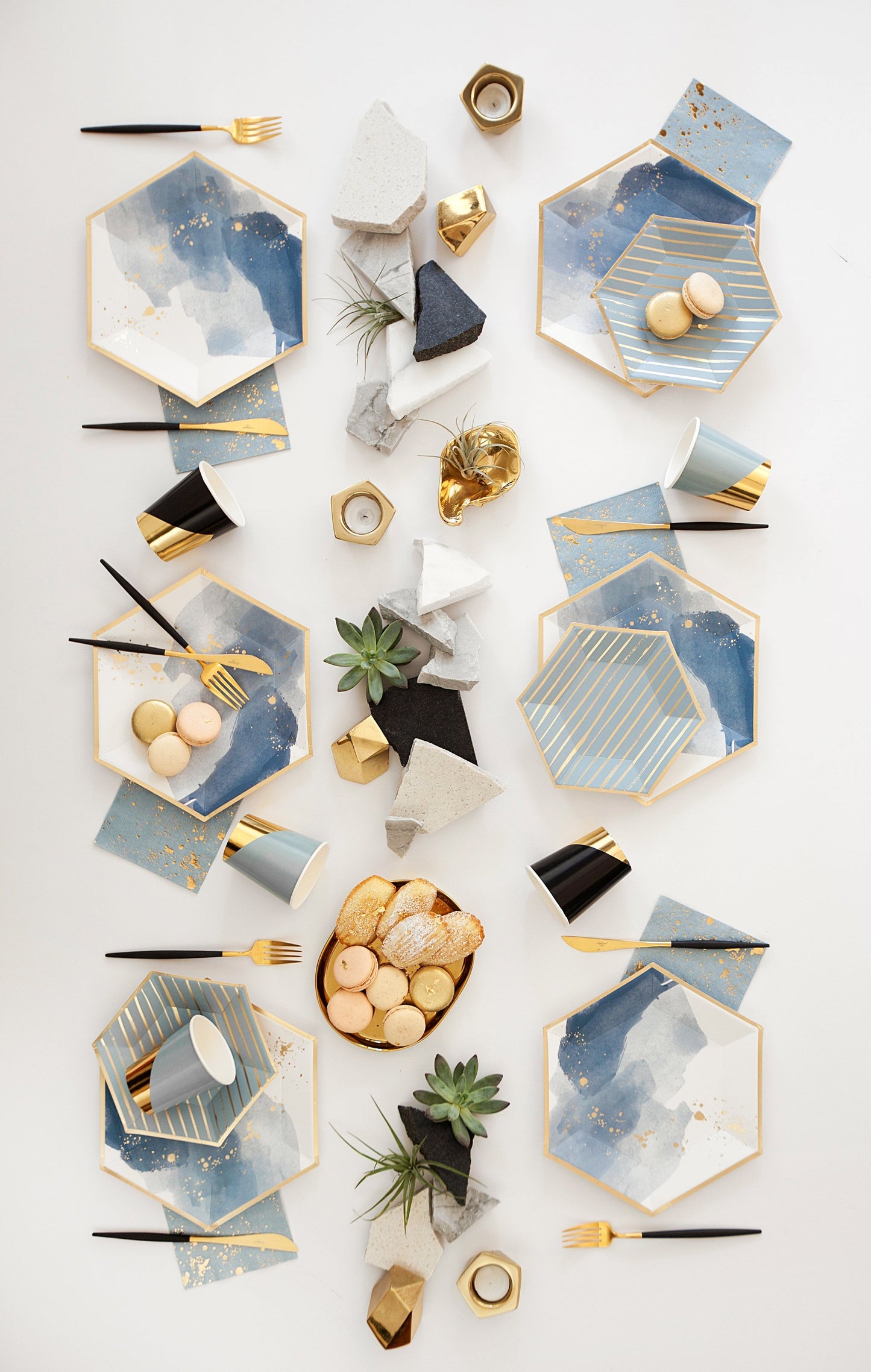 Malibu - Coastal Blue Large Party Plates