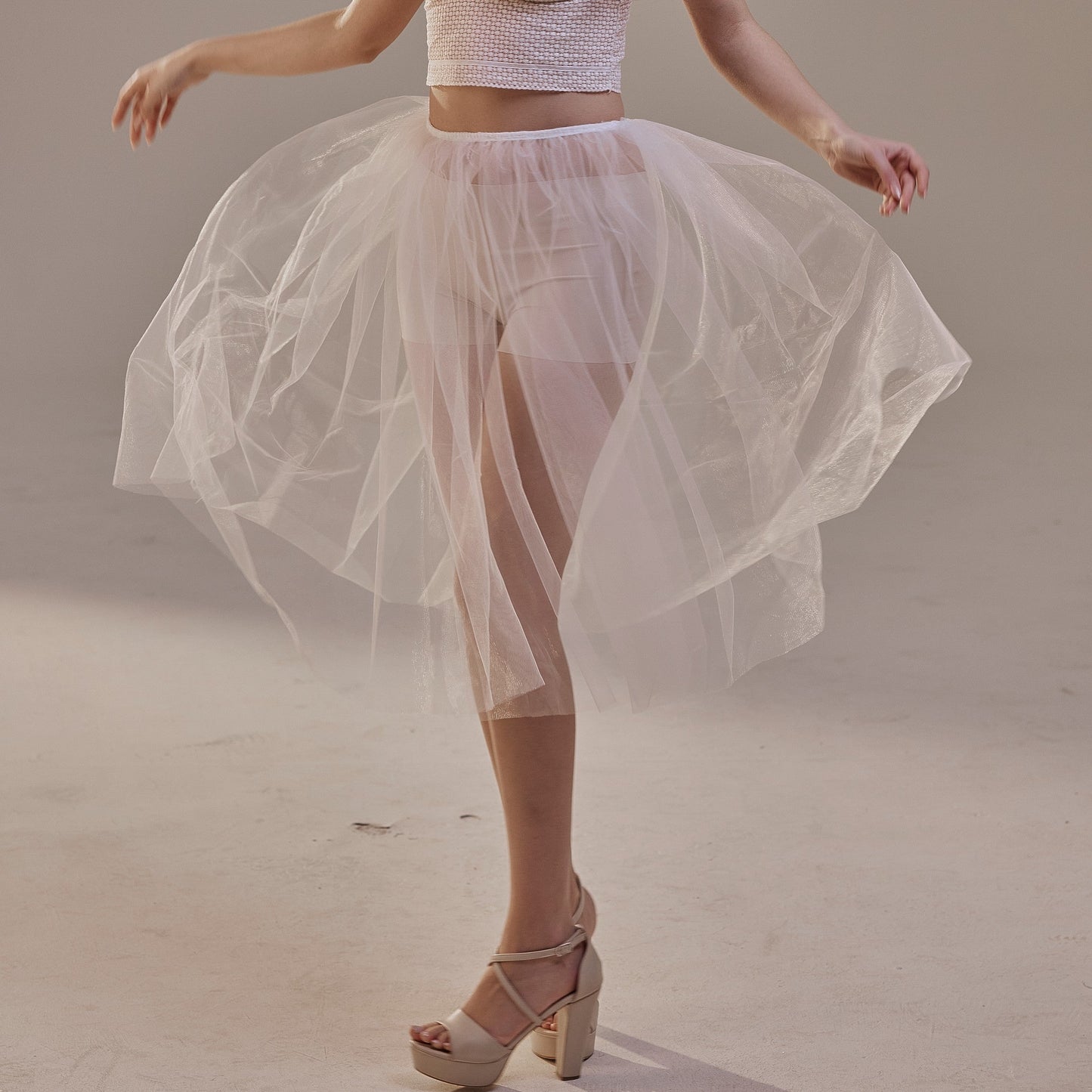Short Soft White Tulle Skirt for Women , Flowy Mini Tulle Skirt, Bridal Party Skirt, Bachelorette Skirt