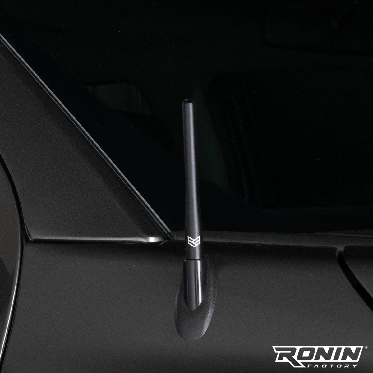 TUFFLOCK® SHORT ANTENNA FOR DODGE RAM (4 INCH)