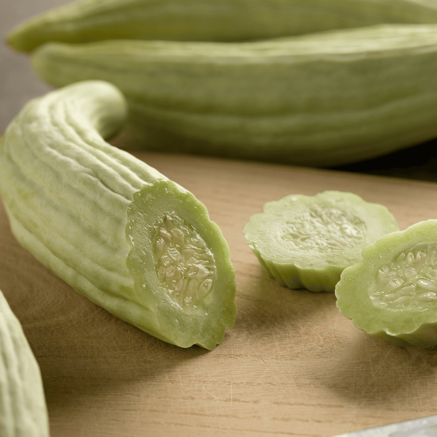 Armenian Yard-Long Cucumber ā 30 Seeds