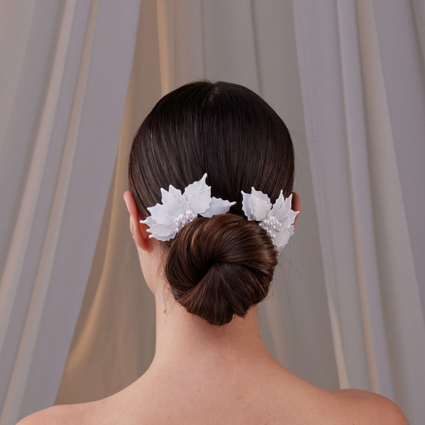 Two-Piece Resin Flower Wedding Hair Comb Set