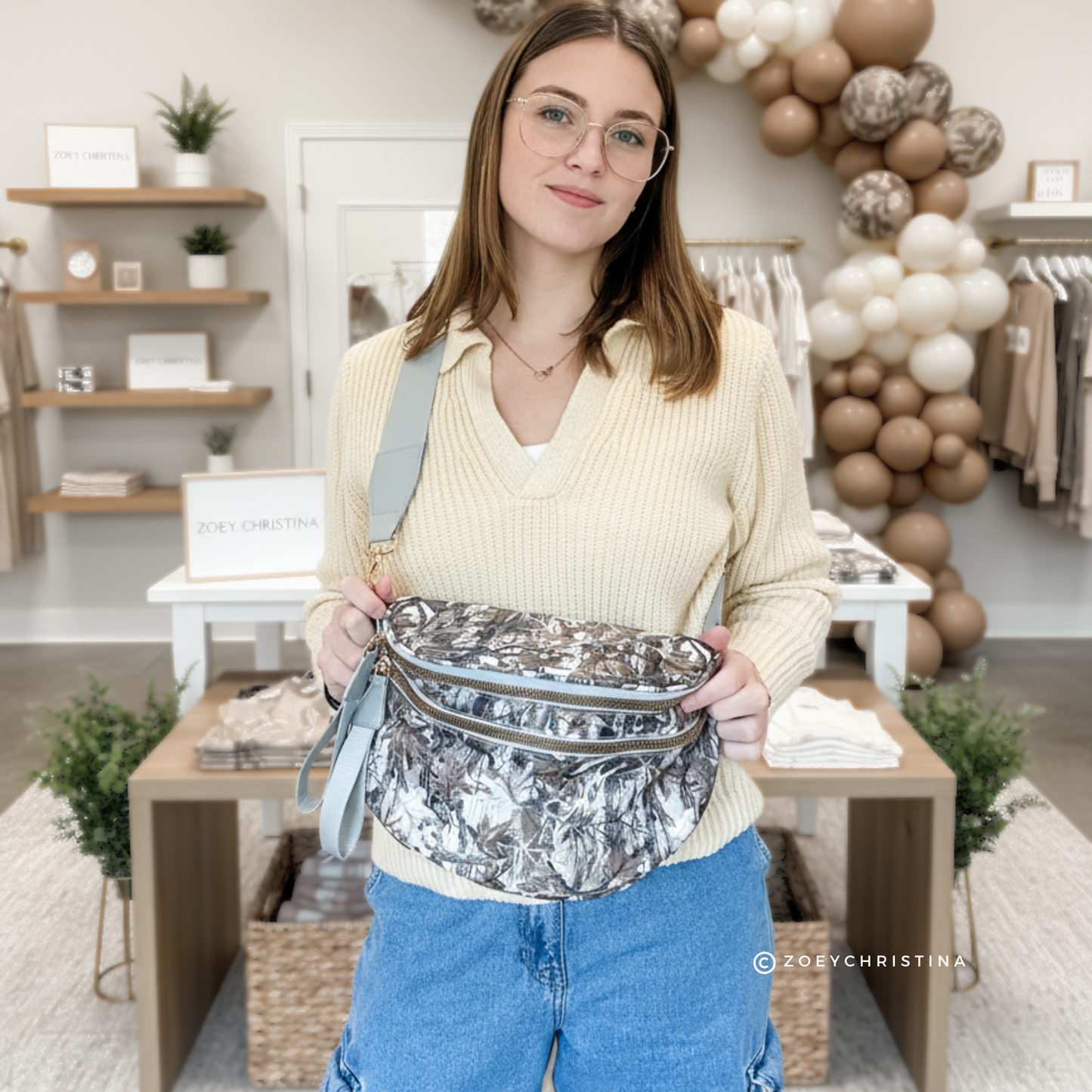 Chic & Spacious Checkered or Camo Crossbody Bag – 5 Glam Colors