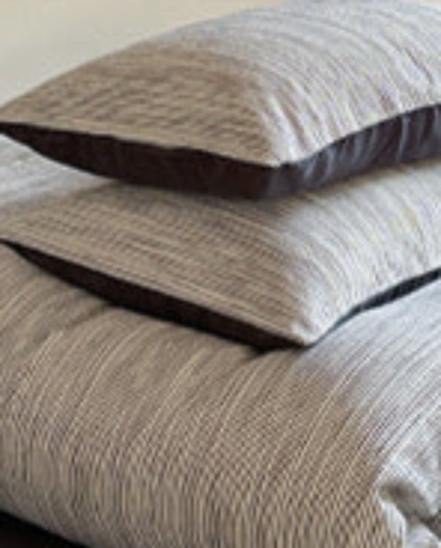 Emma Duo Striped Jacquard Bedding Set / Gray
