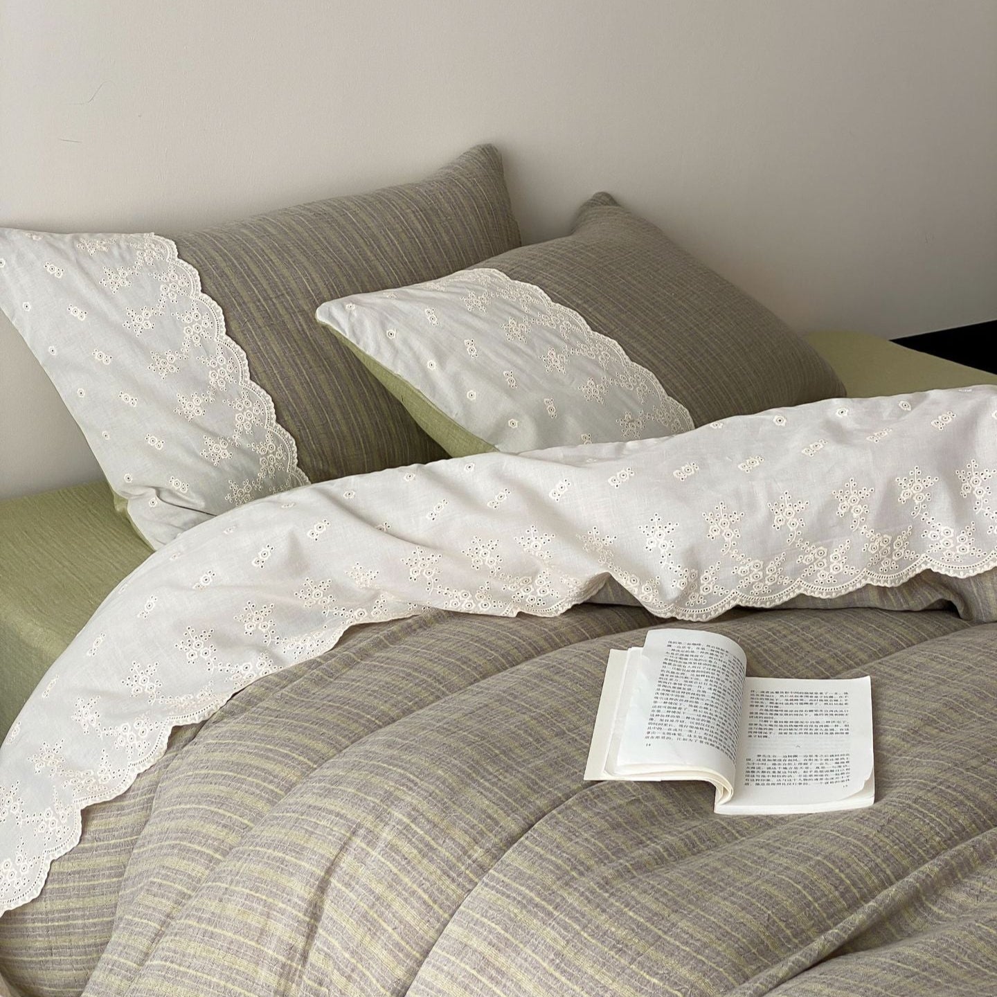 Florence Lace Double Gauze Striped Bedding Set / Green