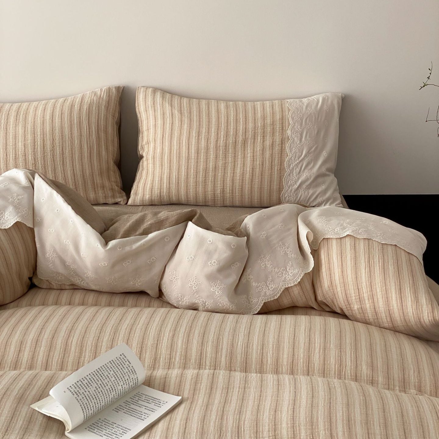 Florence Lace Double Gauze Striped Bedding Set / Brown