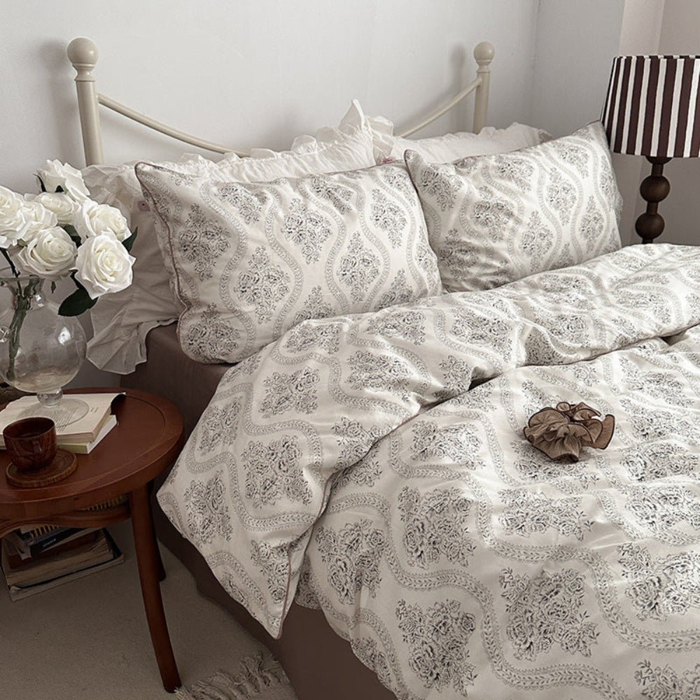 Hannah Vintage Floral Braids Cotton Bedding Set / White
