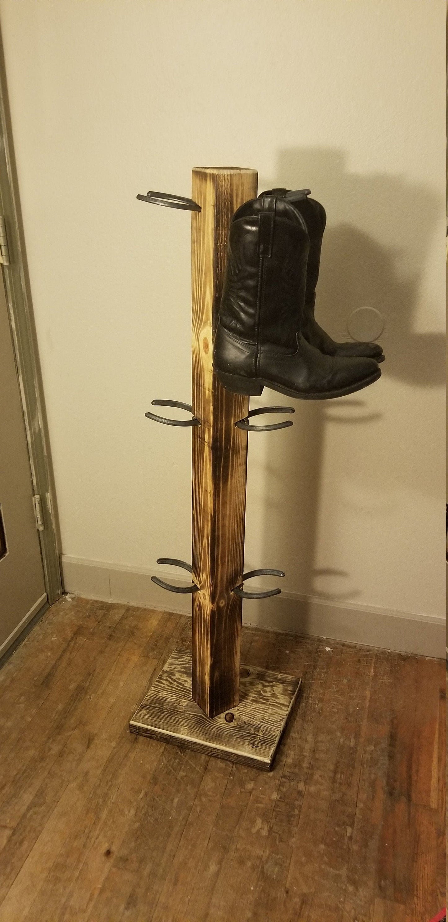 The Grand Commander: 6 Pair Cowboy Boot Floor Stand