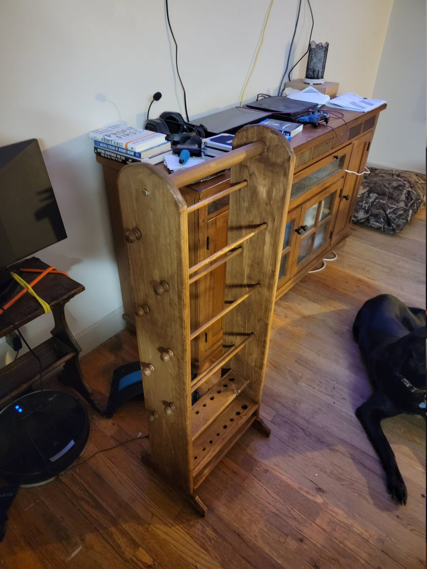 The Grand Studio: 7 Skein Yarn Holder & Organizer