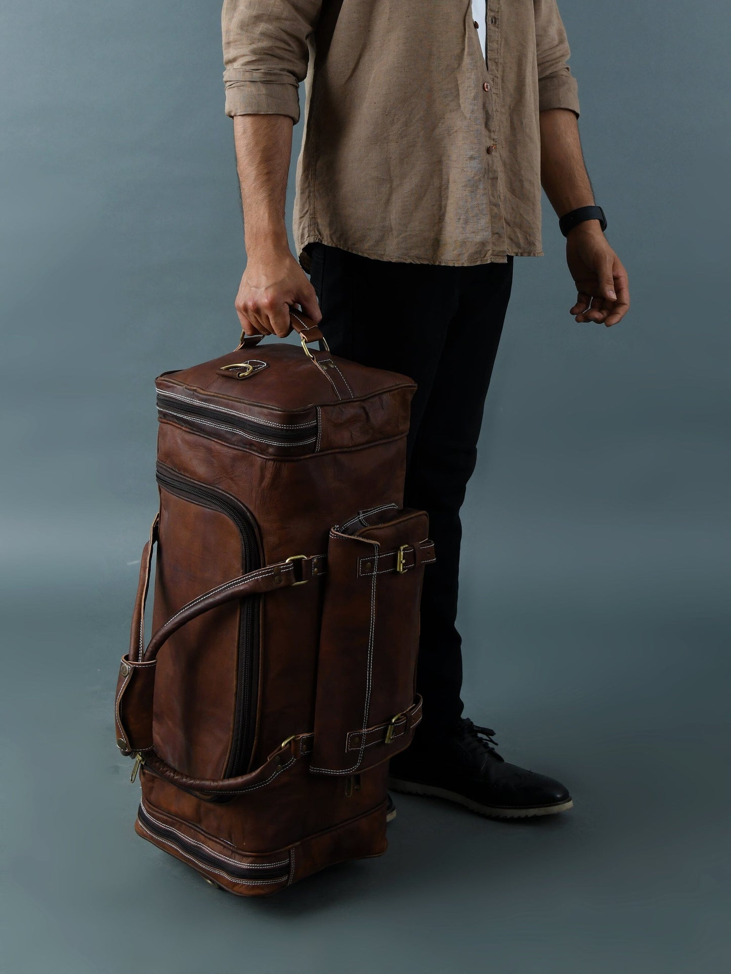 Traveler Weekender Duffle Bag + FREE Toiletry Bag (ZIPIFY)