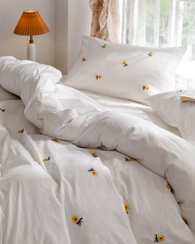 Isla White Floral Embroidered Bedding Set / Rainbow