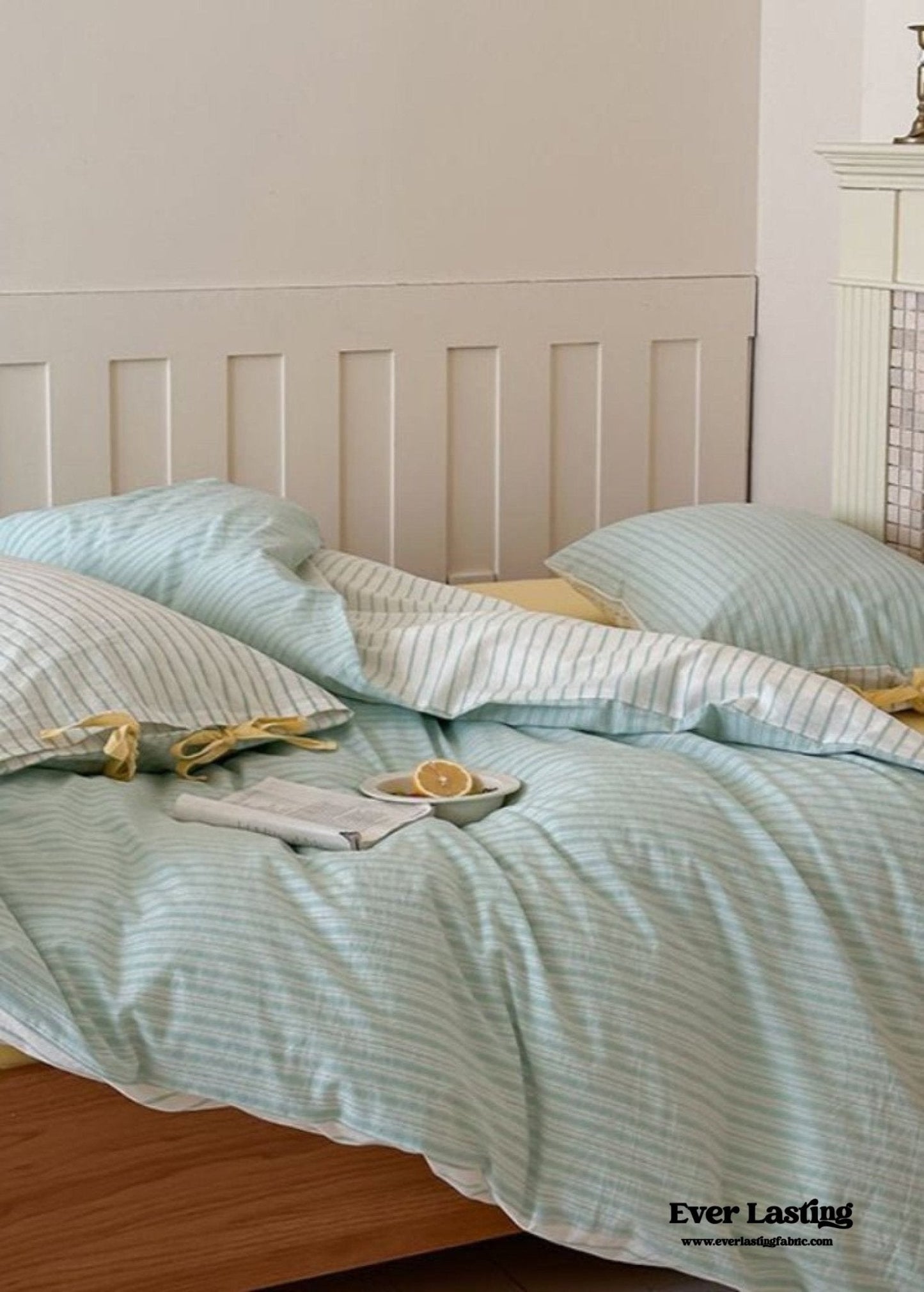 Josie Bow Tied Striped Bedding Set / Gray