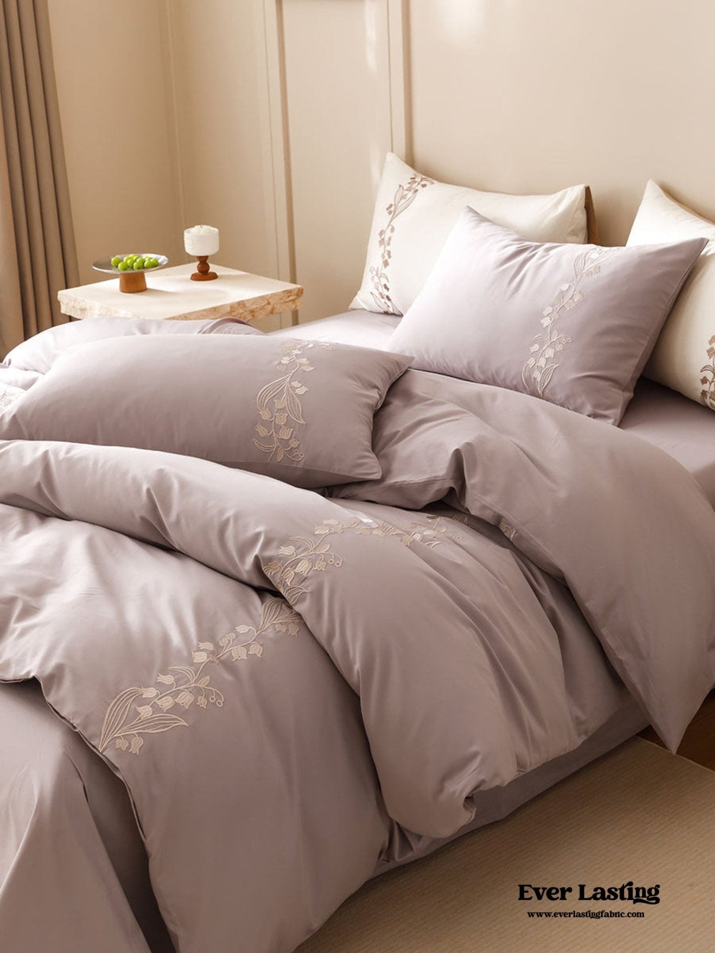 Lily of the Valley Embroidered Silky Bedding Set / Cream
