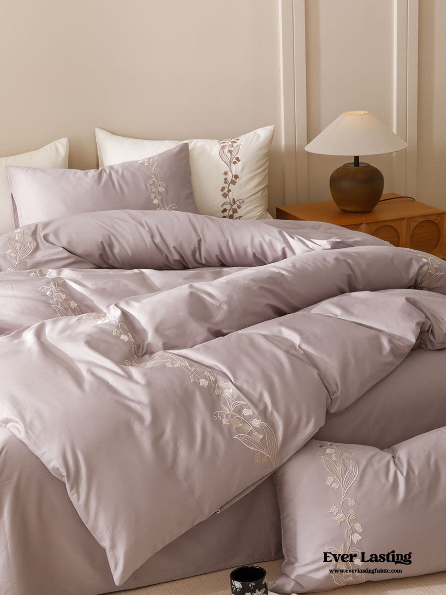 Lily of the Valley Embroidered Silky Bedding Set / Cream