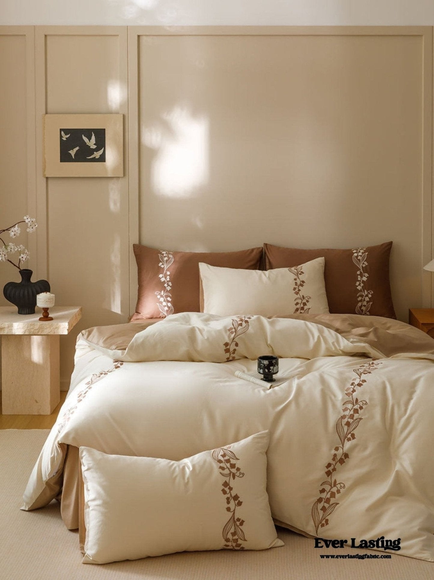 Lily of the Valley Embroidered Silky Bedding Set / Pink