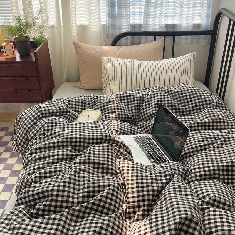 Mixed Gingham Striped Bedding Set / Brown