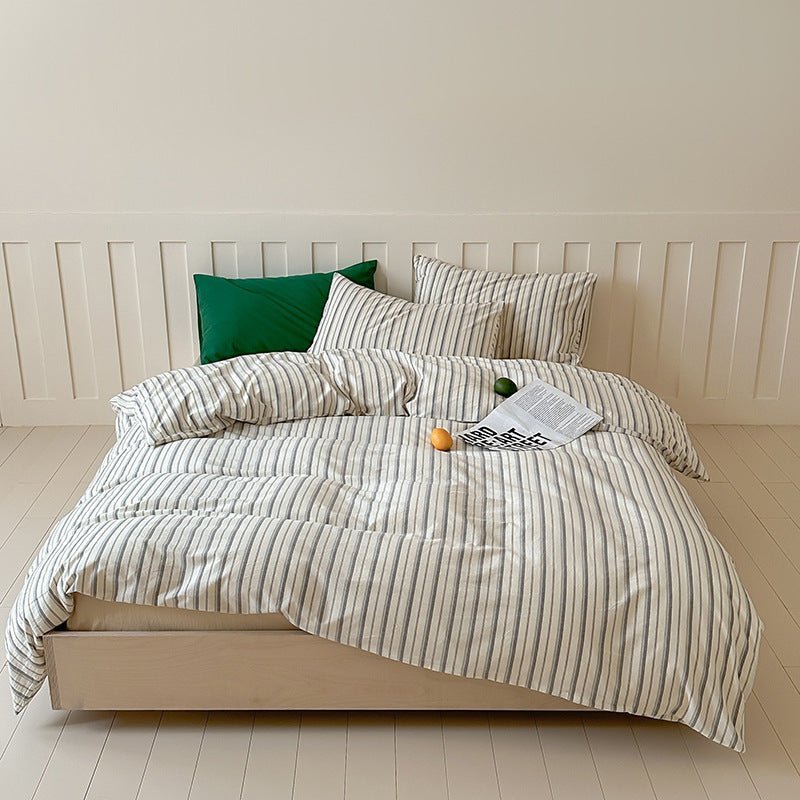 Parker Minimalist Striped Bedding Set / Blue & Brown