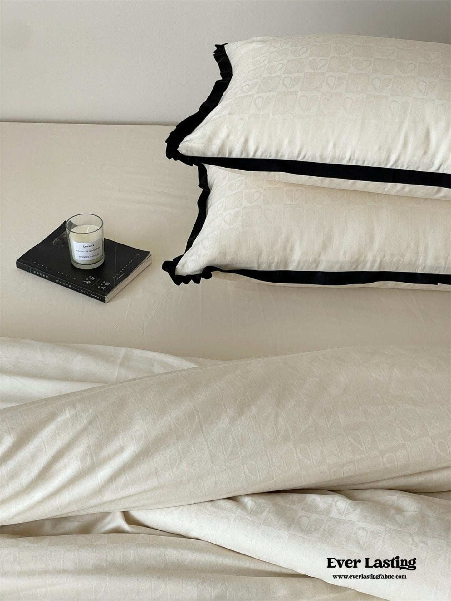 Silky Luxury Heart Textured Bedding Set / Beige