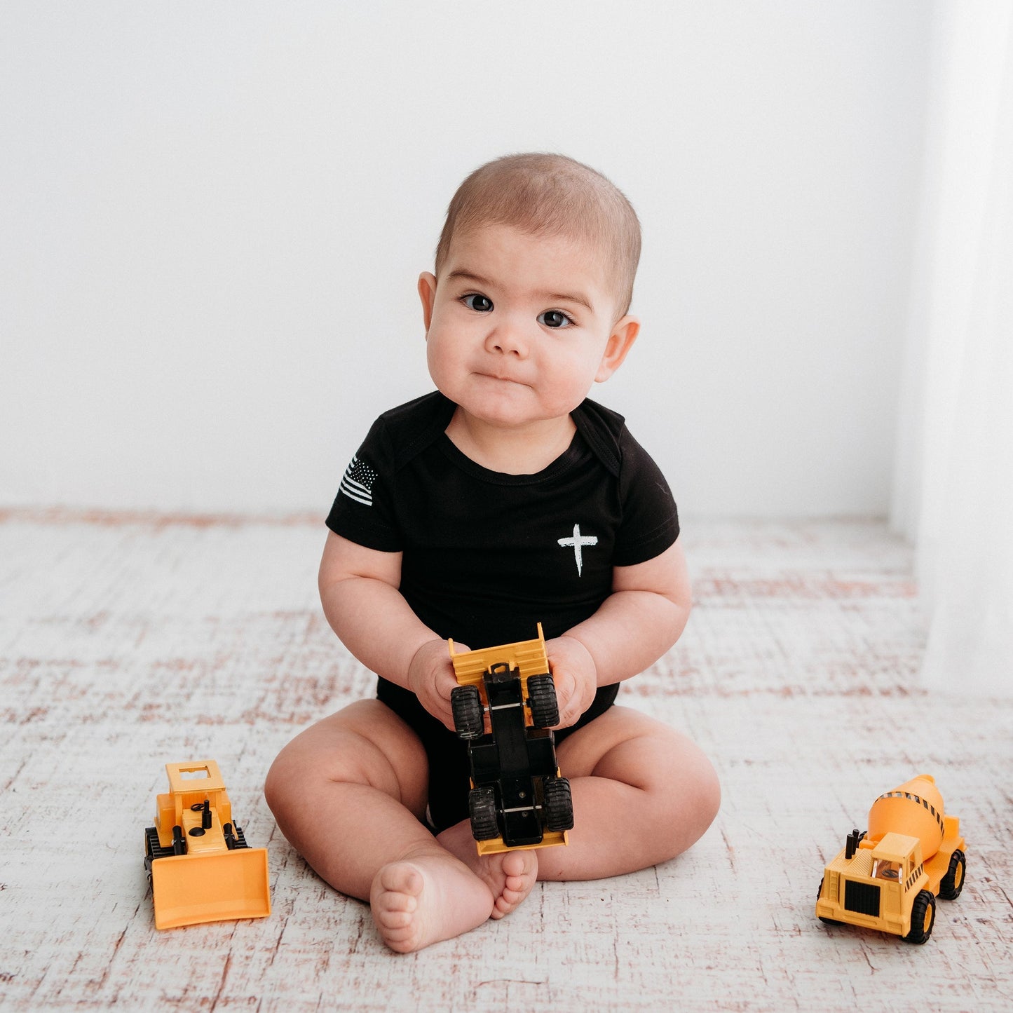 Soft & Breathable Bamboo Christian Baby Onesie – Show Faith & Freedom from Day One