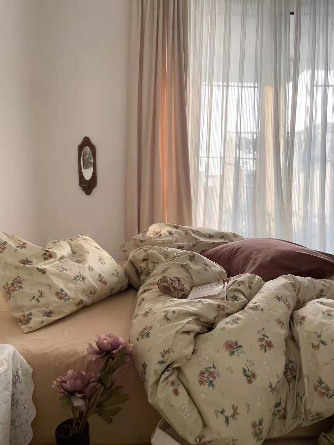 Vintage Inspired Floral Duvet Cover / Brown + Beige