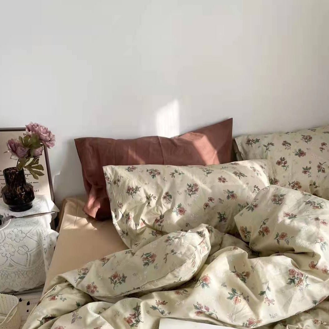 Vintage Inspired Floral Duvet Cover / Brown + Beige