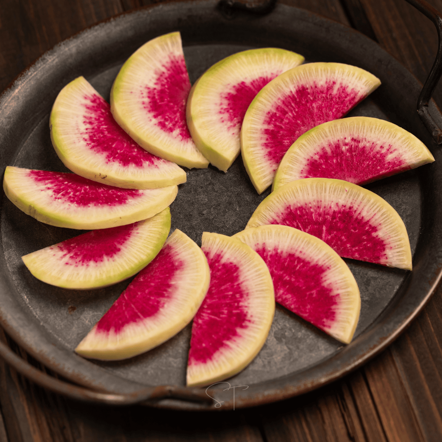 Watermelon Radish ā 50 Seeds