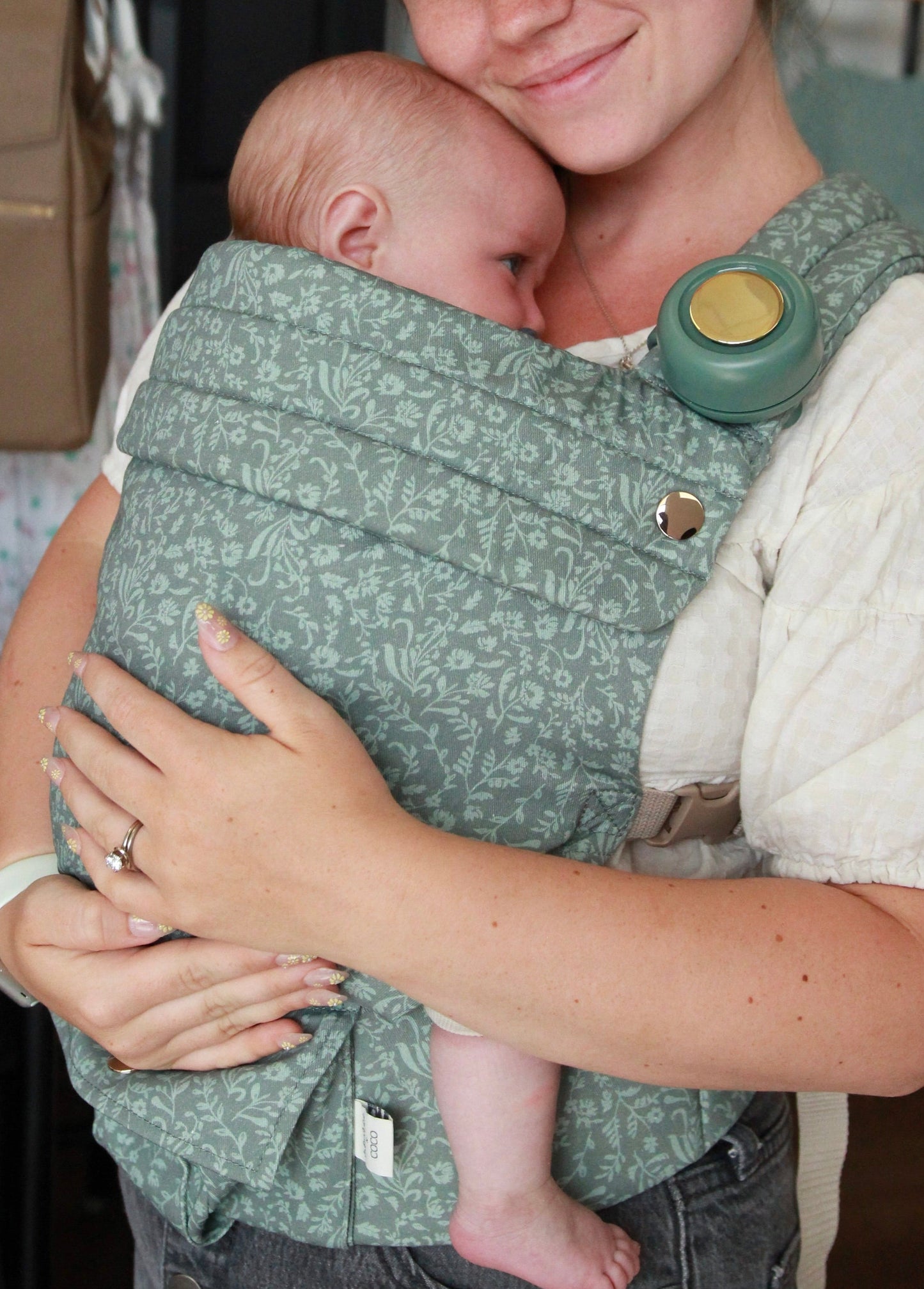 Coco Bloom – Baby Carrier With A Pocket