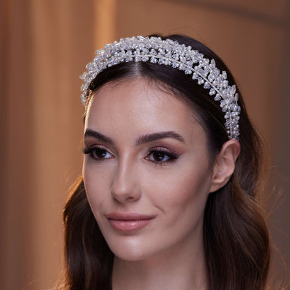 Elegant Crystal Beads and Pearls Hairband