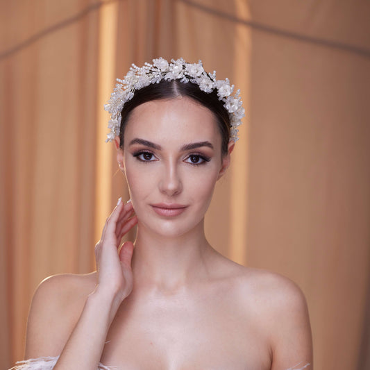 Elegant Bridal Hairband with Pearl