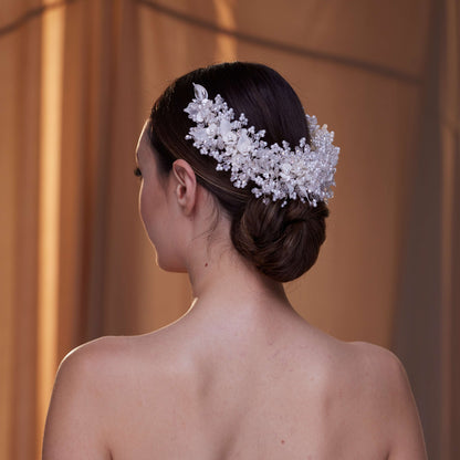Exquisite Bridal Headpiece with Resin Flowers, Pearls, and Crystal Beads
