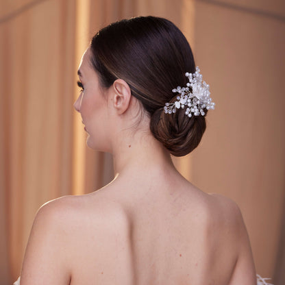 Elegant Hair Vine with Resin Flowers