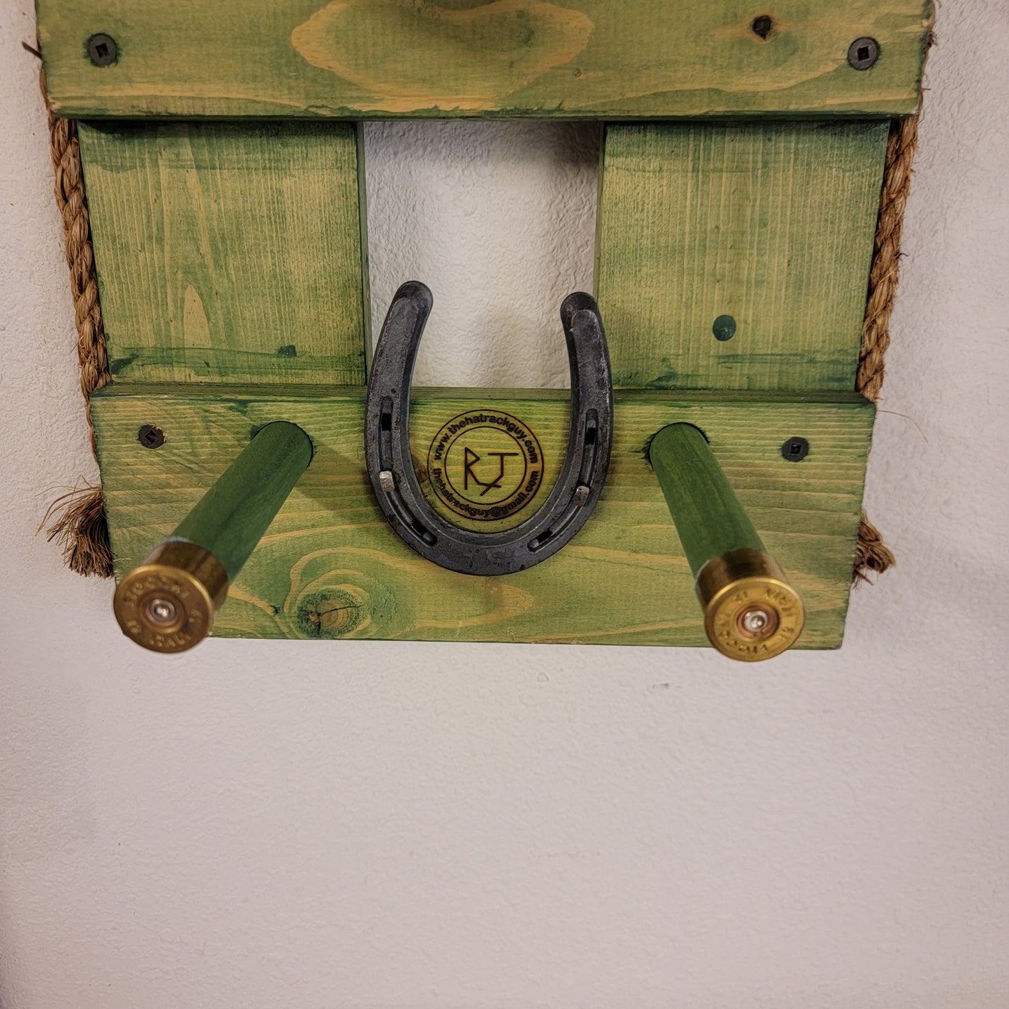 The 4-Hatter: Vertical Wall-Hanging Western Organization