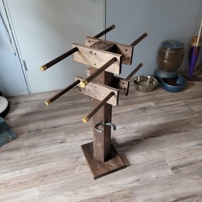 The Trailhead Hybrid: 4 Cowboy Hats + 2 Boot Tree